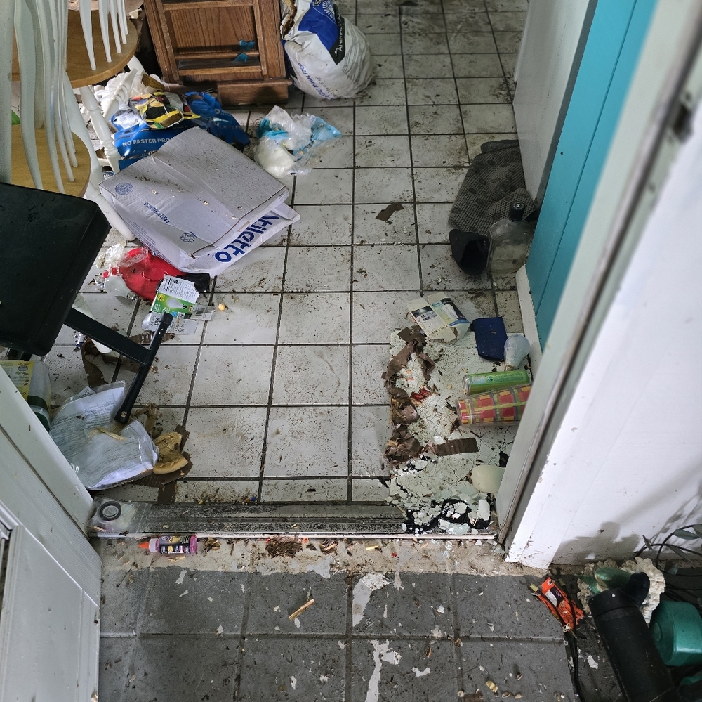 FLOOD LOSS. SEE PICS.